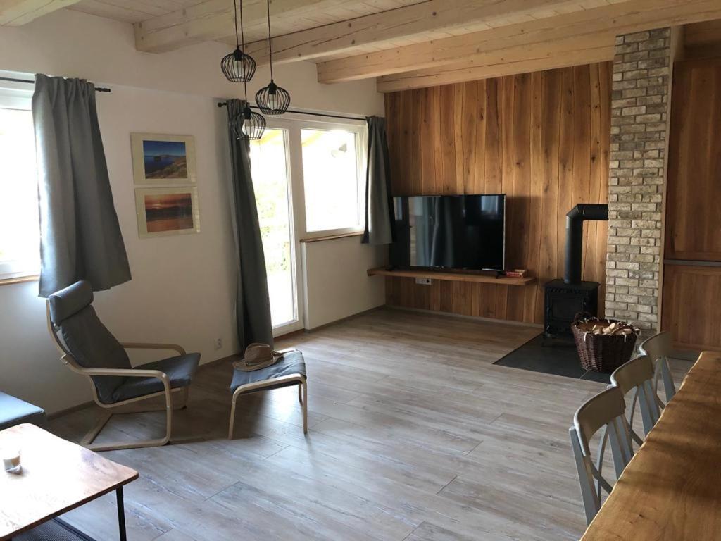 Apartman Nezichov Touzim Exterior photo